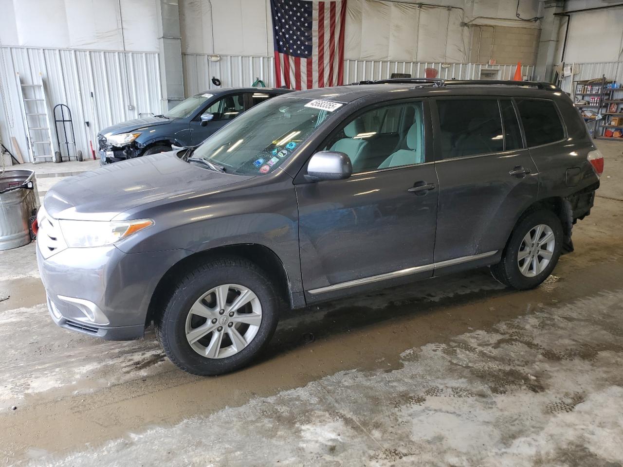 TOYOTA HIGHLANDER 2013
