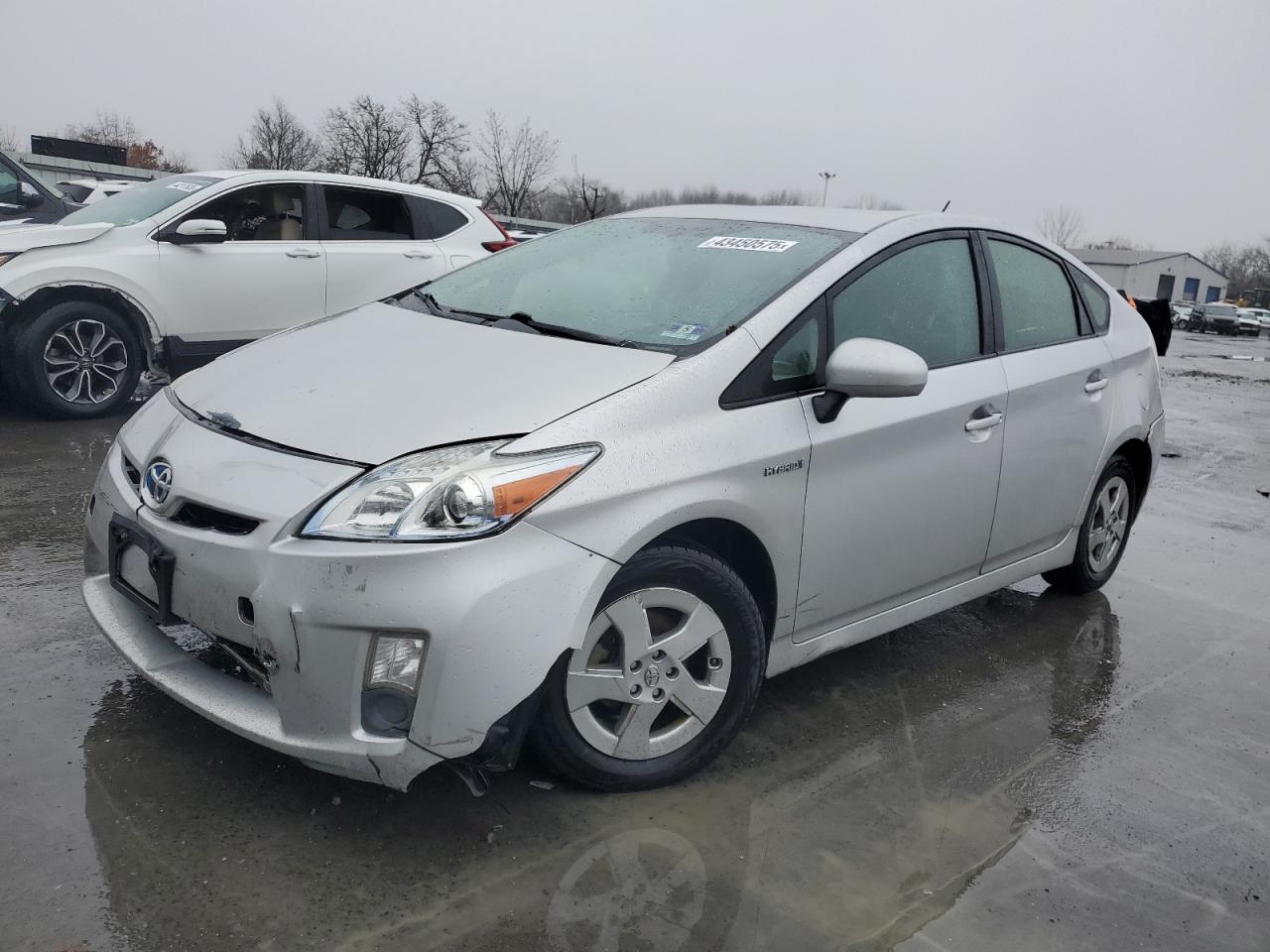 TOYOTA PRIUS 2011