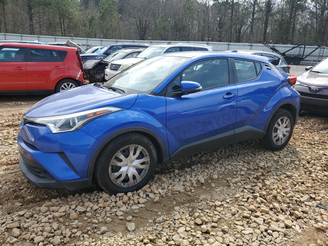TOYOTA C-HR XLE 2019