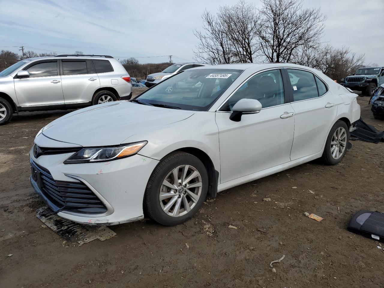 TOYOTA CAMRY LE 2023
