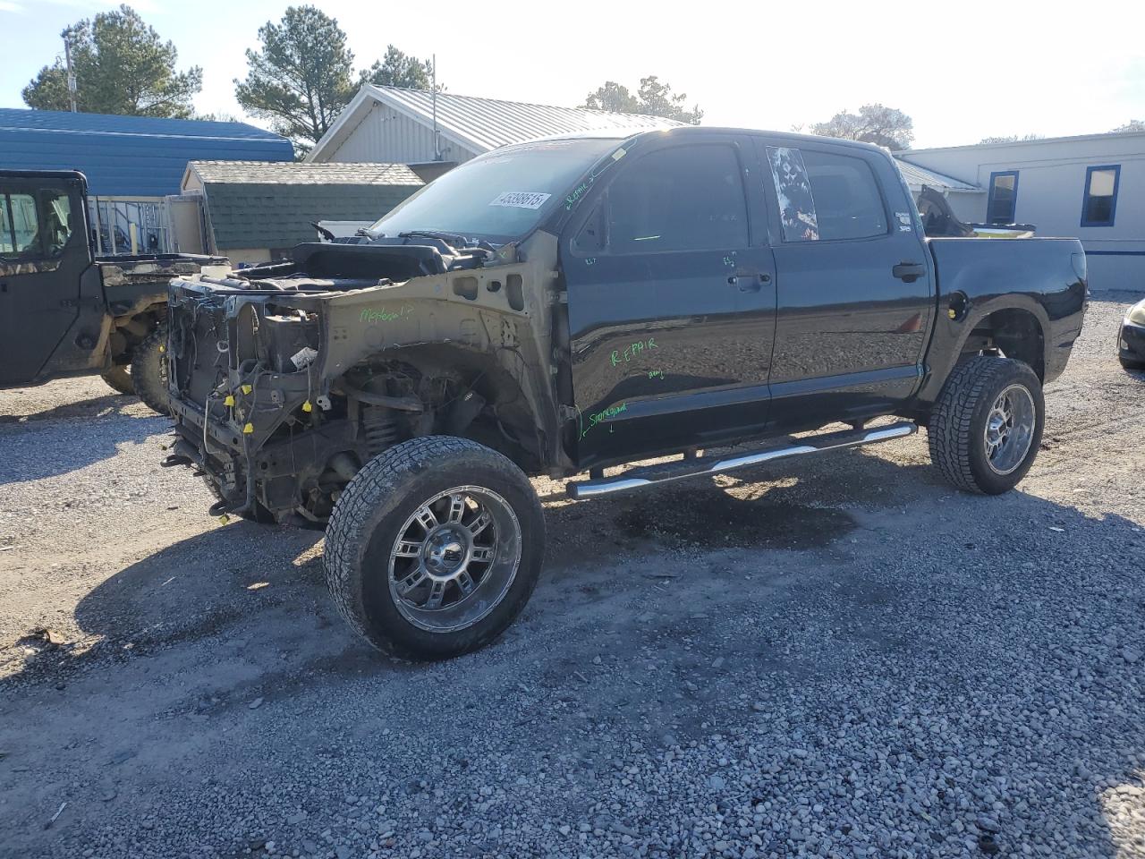TOYOTA TUNDRA CRE 2013