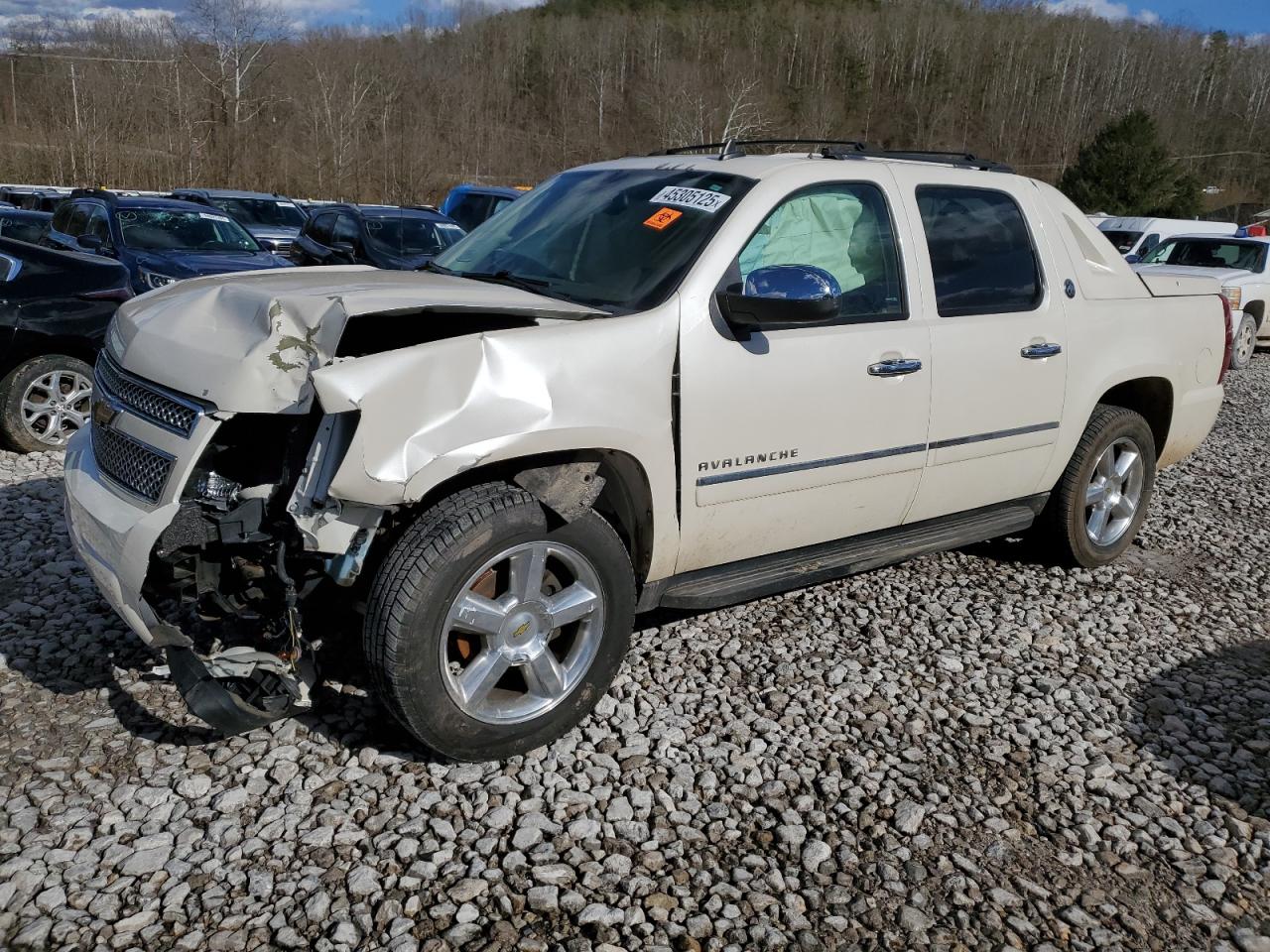 CHEVROLET AVALANCHE 2013