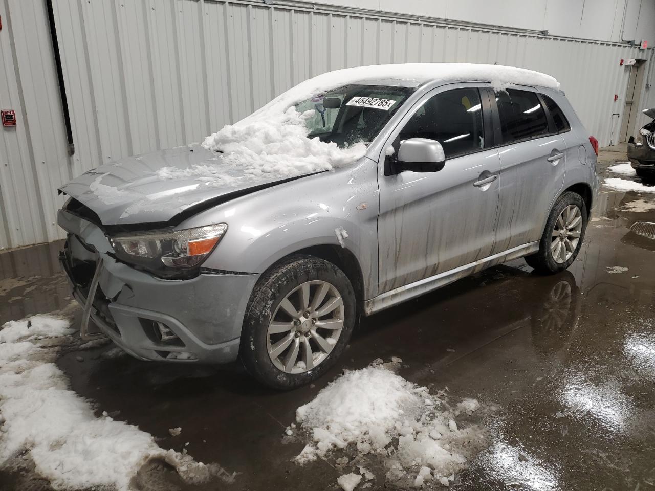 MITSUBISHI OUTLANDER 2011