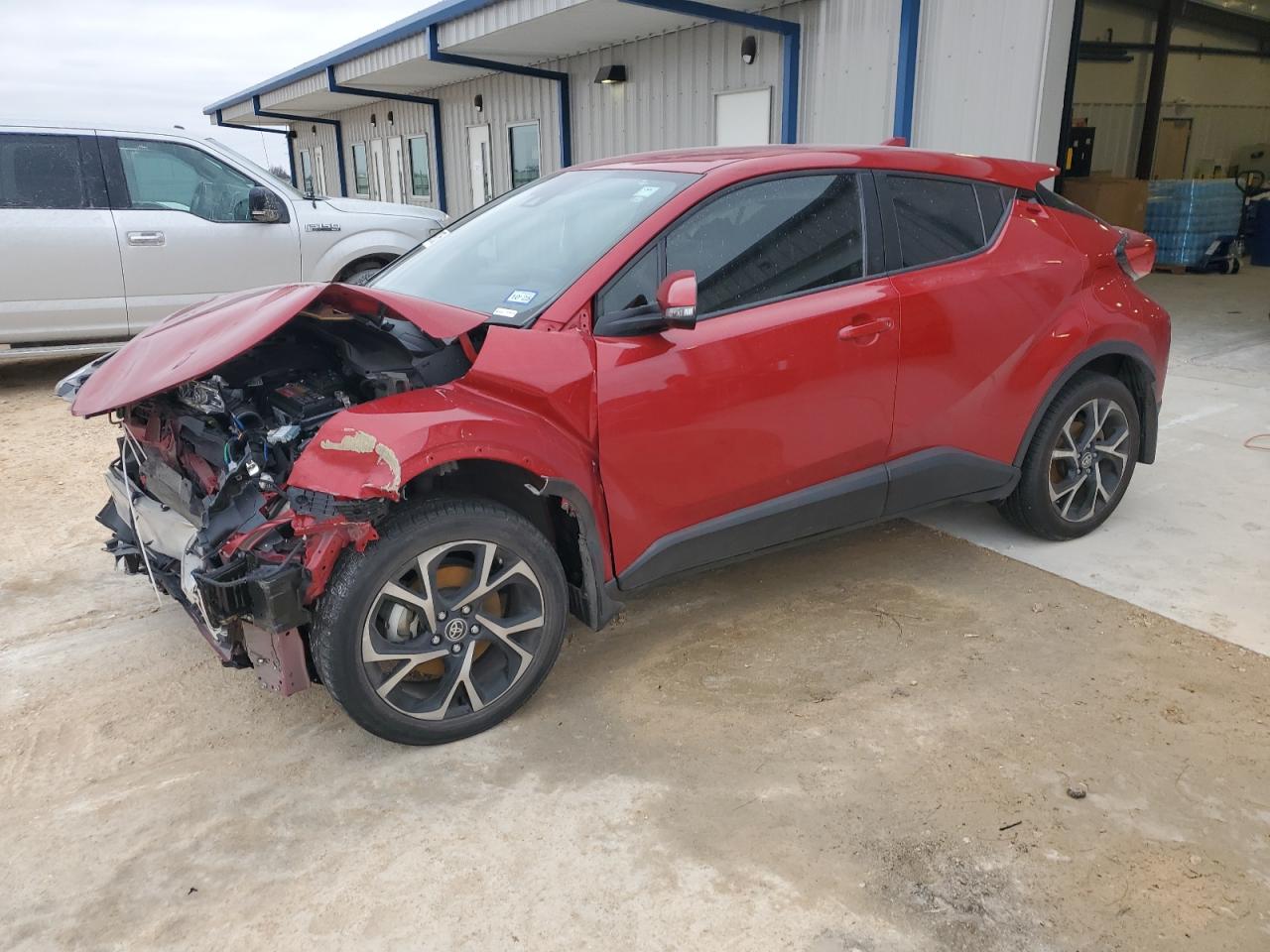 TOYOTA C-HR XLE 2021