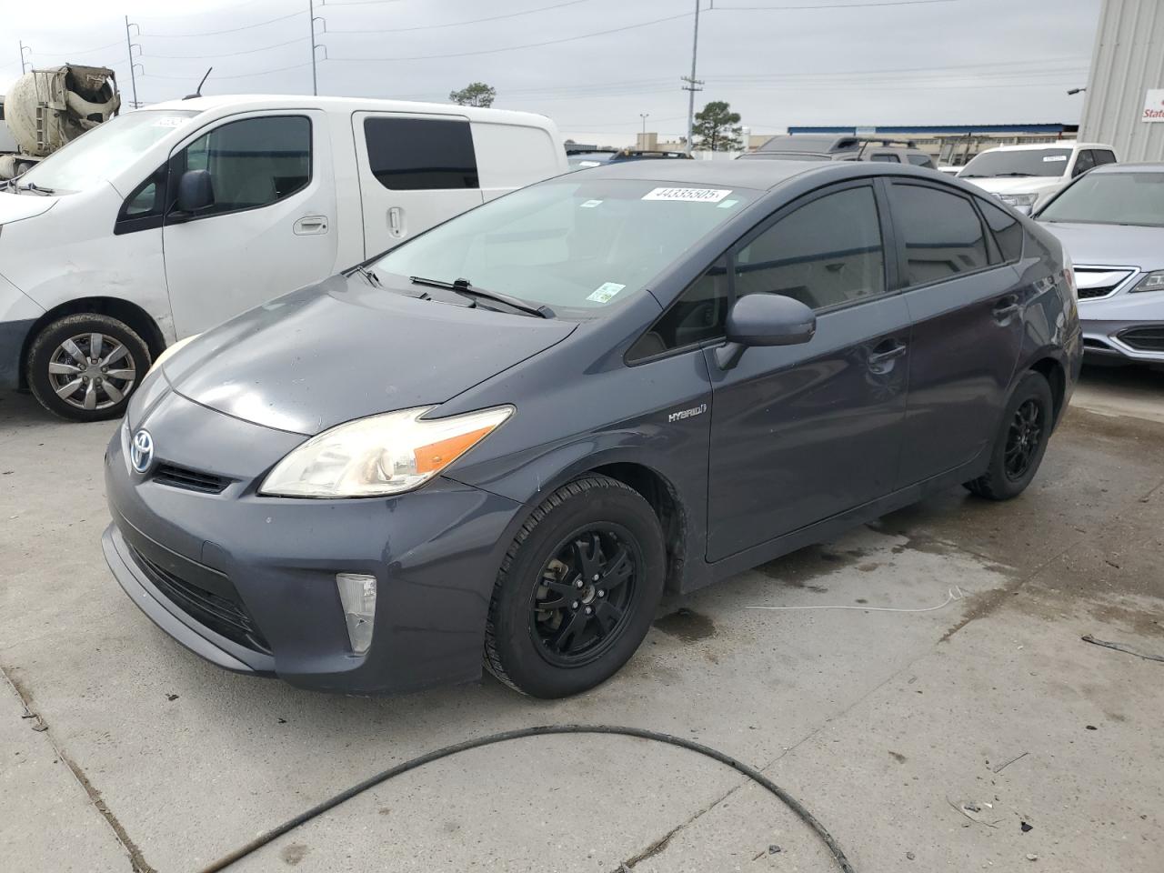TOYOTA PRIUS 2015