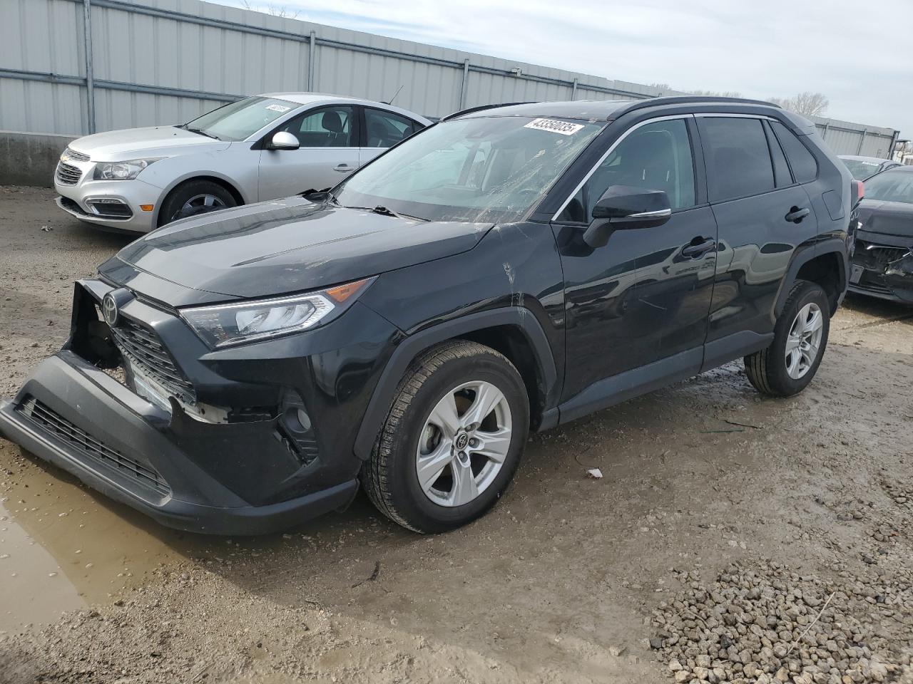 TOYOTA RAV4 XLE 2021