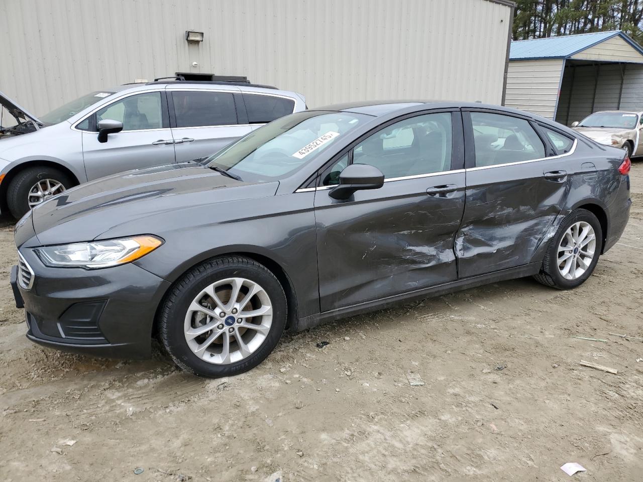 FORD FUSION SE 2019