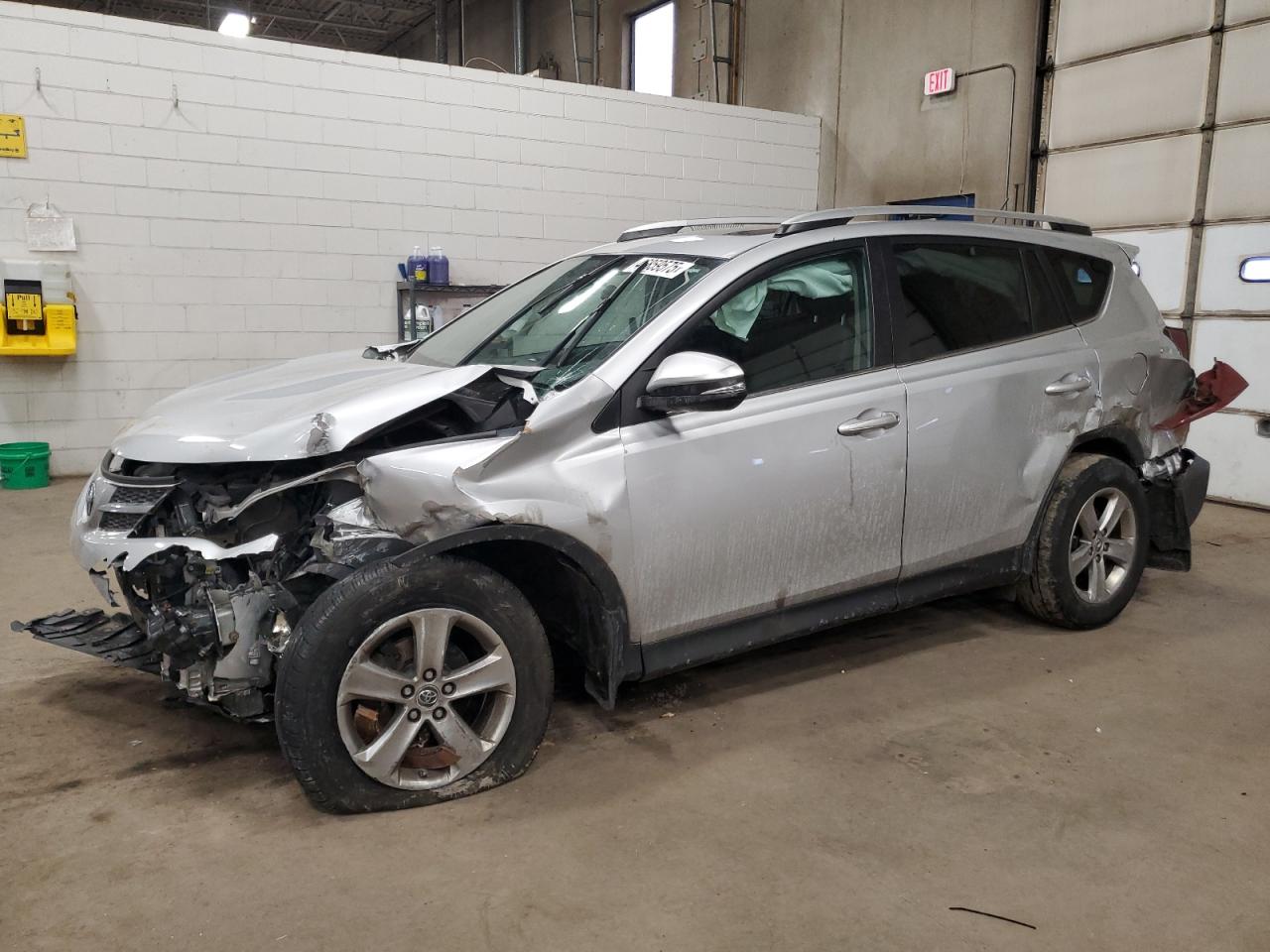 TOYOTA RAV4 XLE 2015