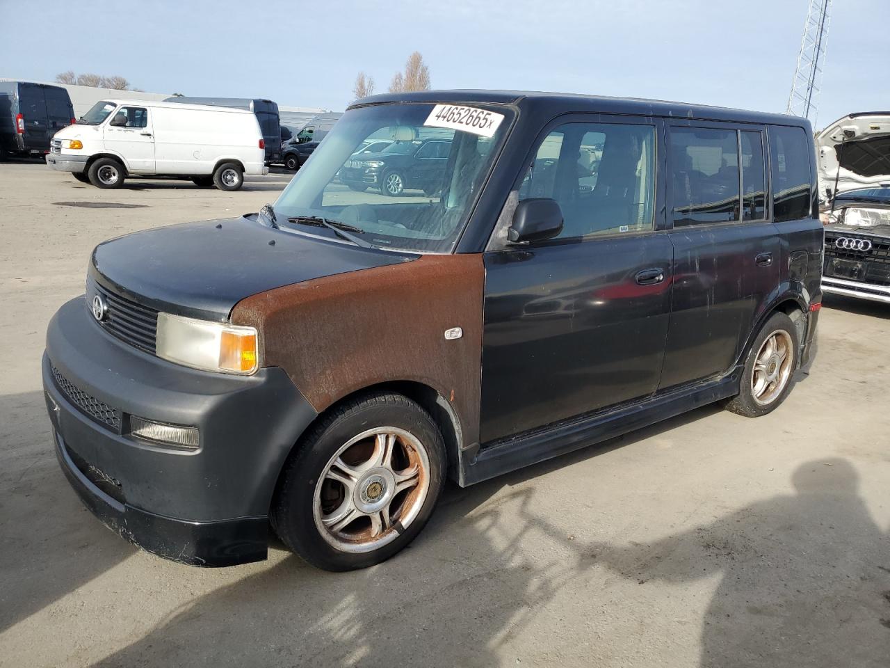 TOYOTA SCION XB 2005