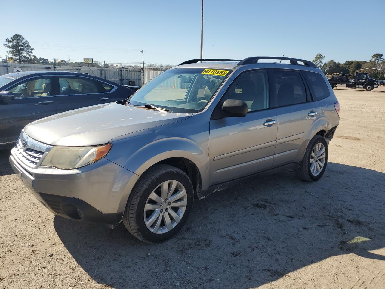 SUBARU FORESTER 2011