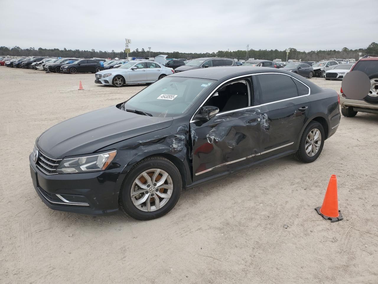 VOLKSWAGEN PASSAT S 2016