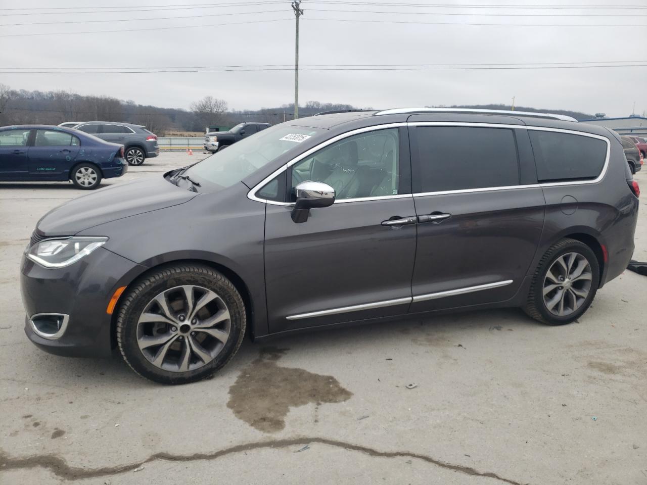 CHRYSLER PACIFICA L 2018