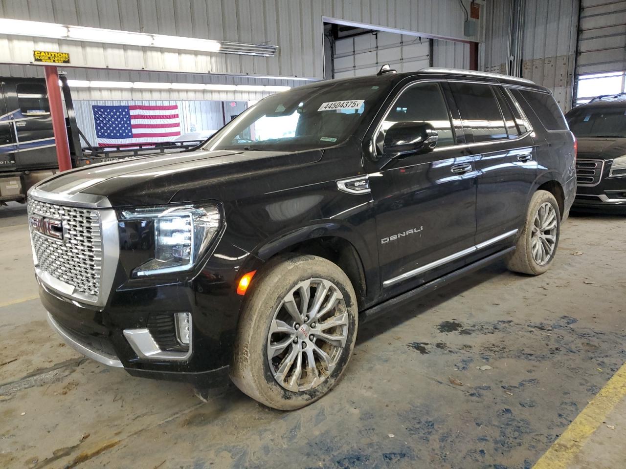 GMC YUKON DENA 2021