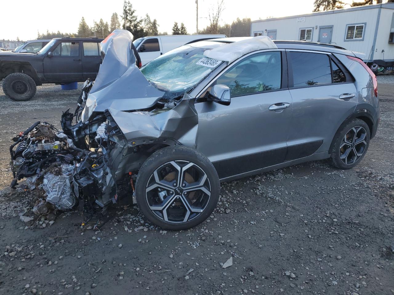 KIA NIRO EX 2024