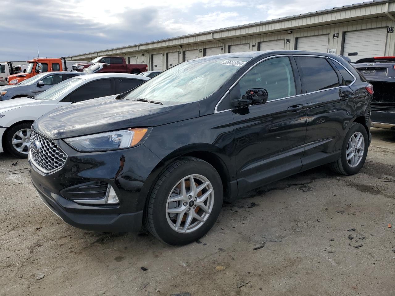 FORD EDGE SEL 2023