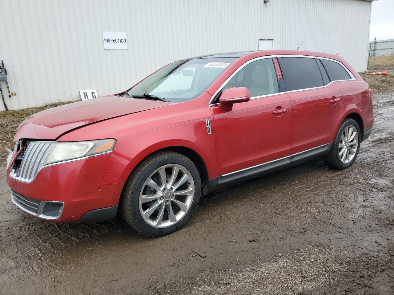 LINCOLN MKT 2011