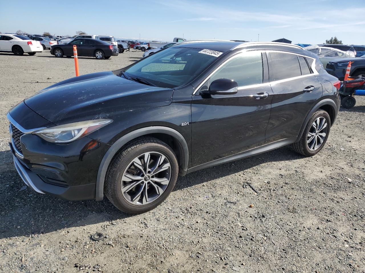 INFINITI QX30 BASE 2017