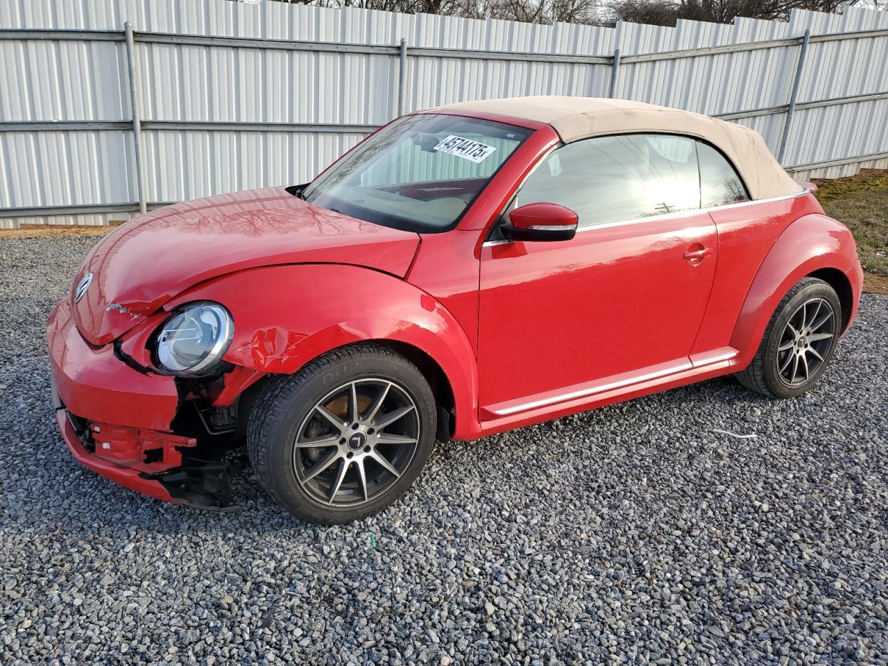 VOLKSWAGEN BEETLE 2013