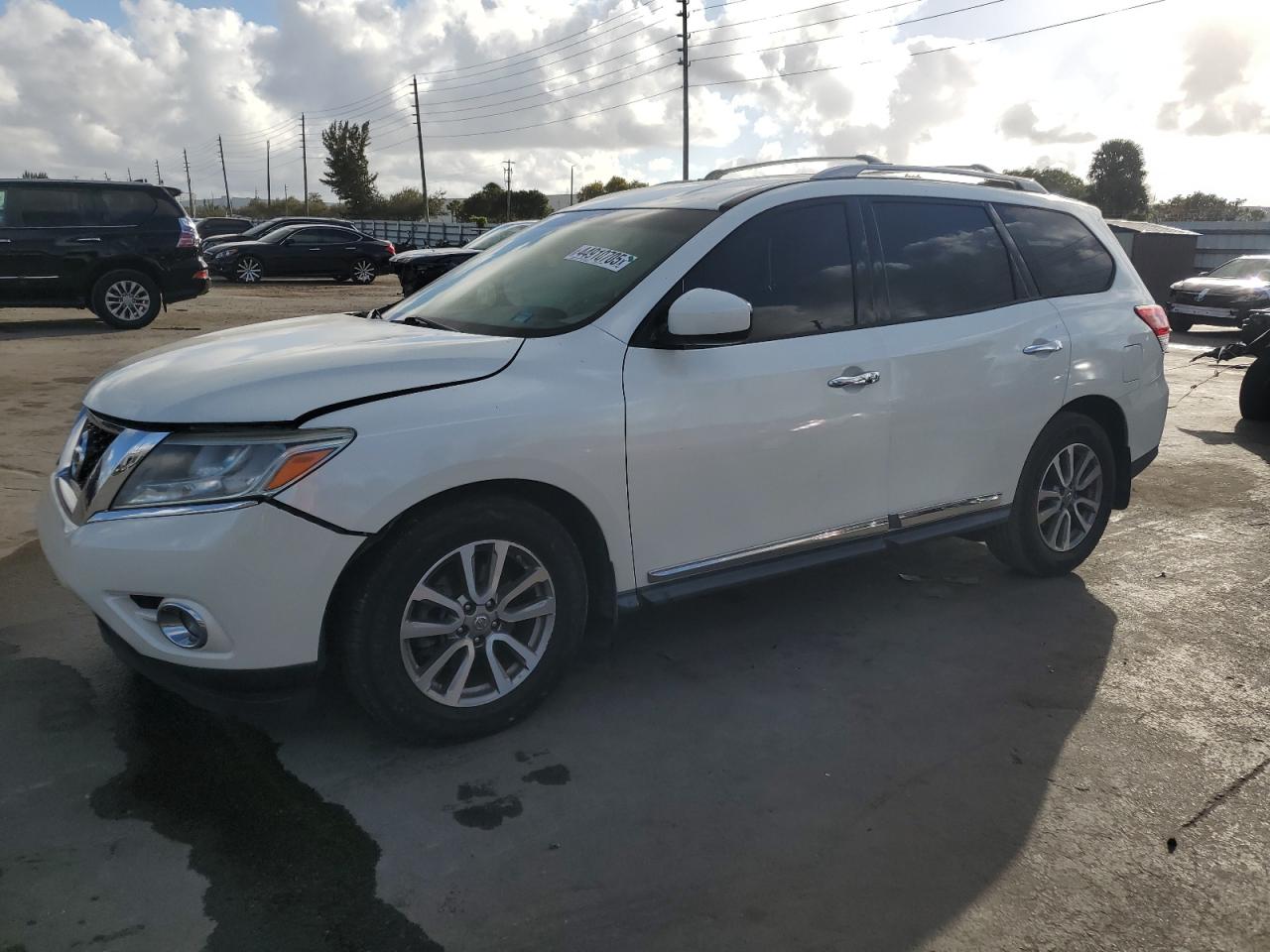 NISSAN PATHFINDER 2016
