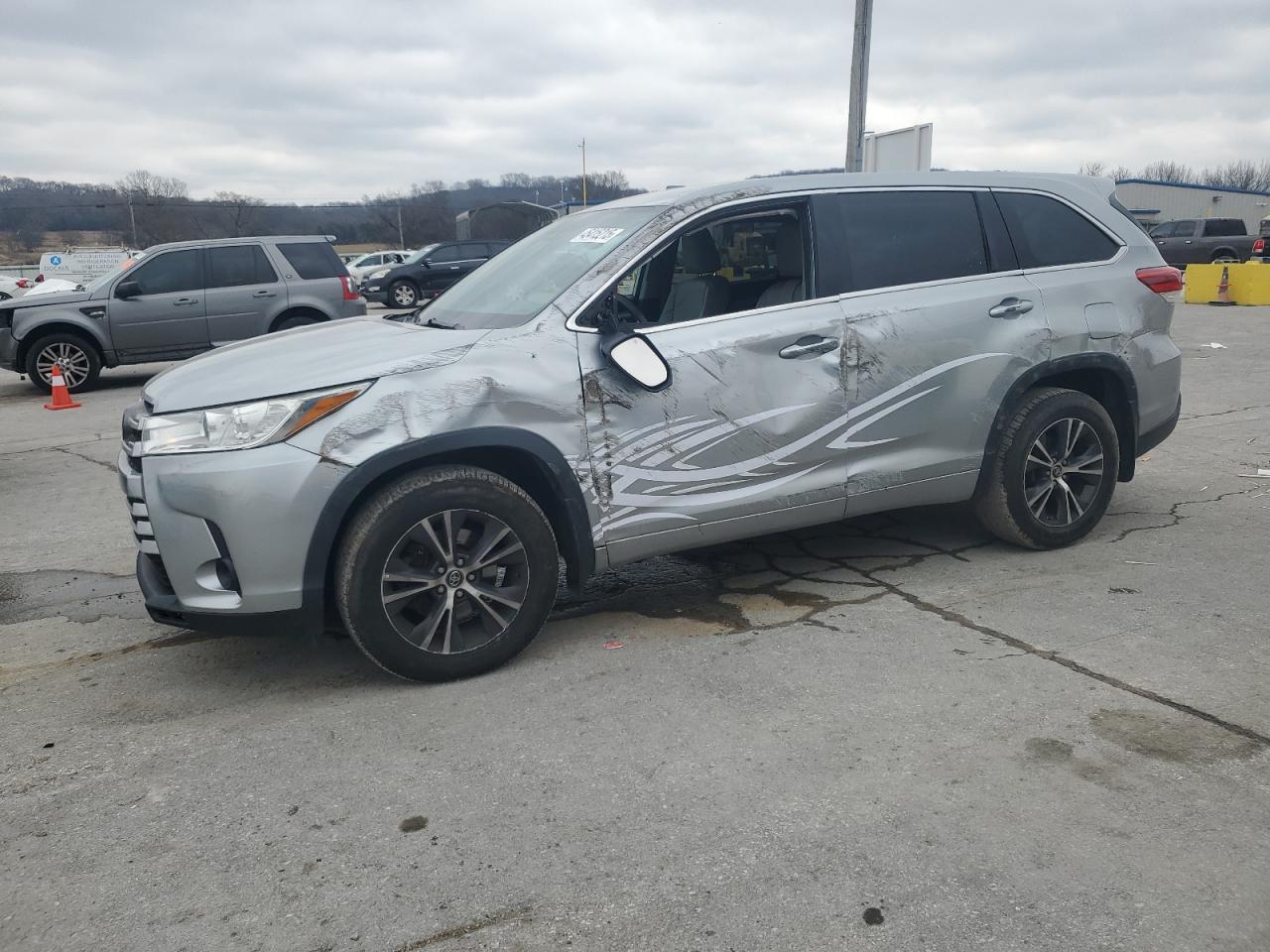 TOYOTA HIGHLANDER 2018