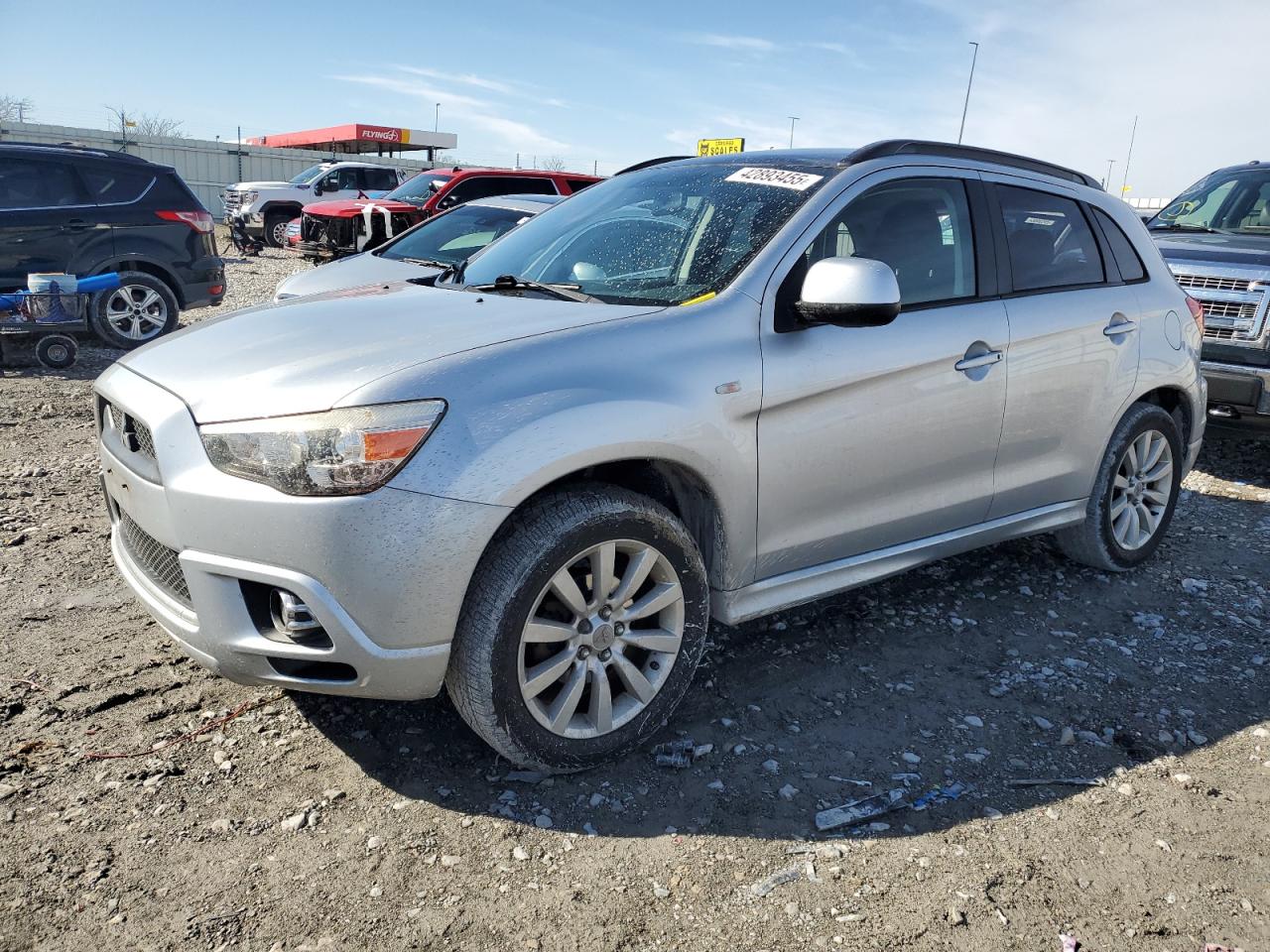 MITSUBISHI OUTLANDER 2011