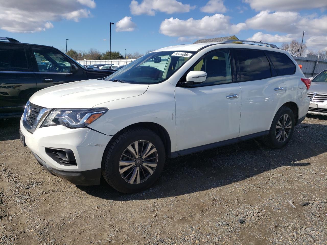 NISSAN PATHFINDER 2018