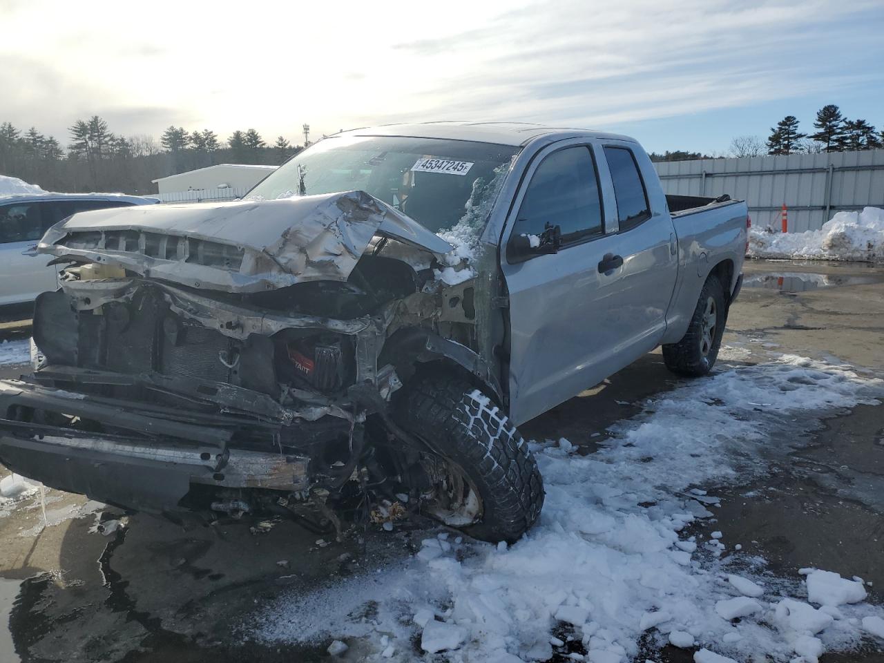TOYOTA TUNDRA DOU 2014