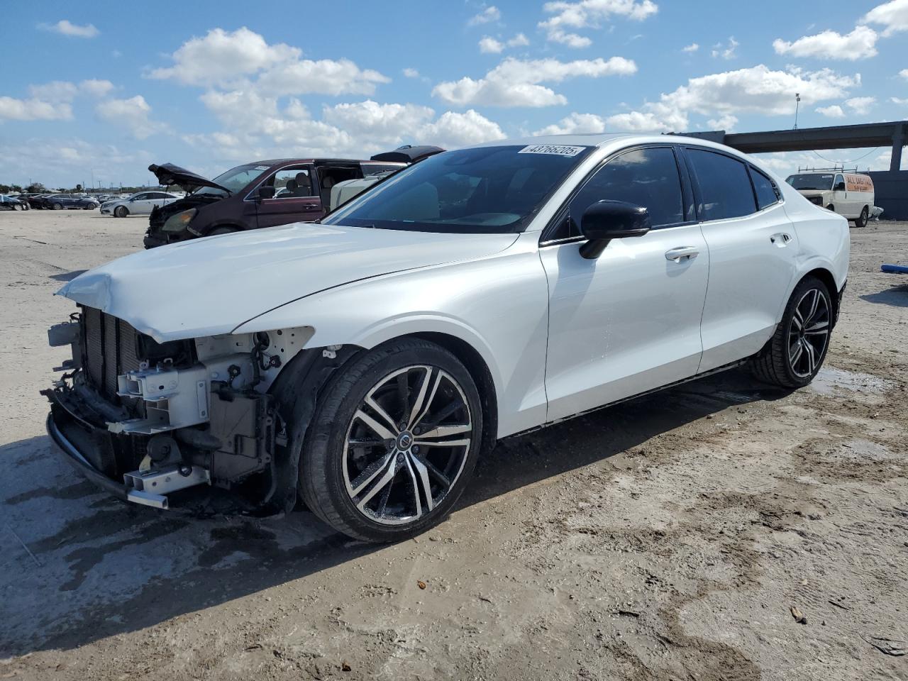 VOLVO S60 2020