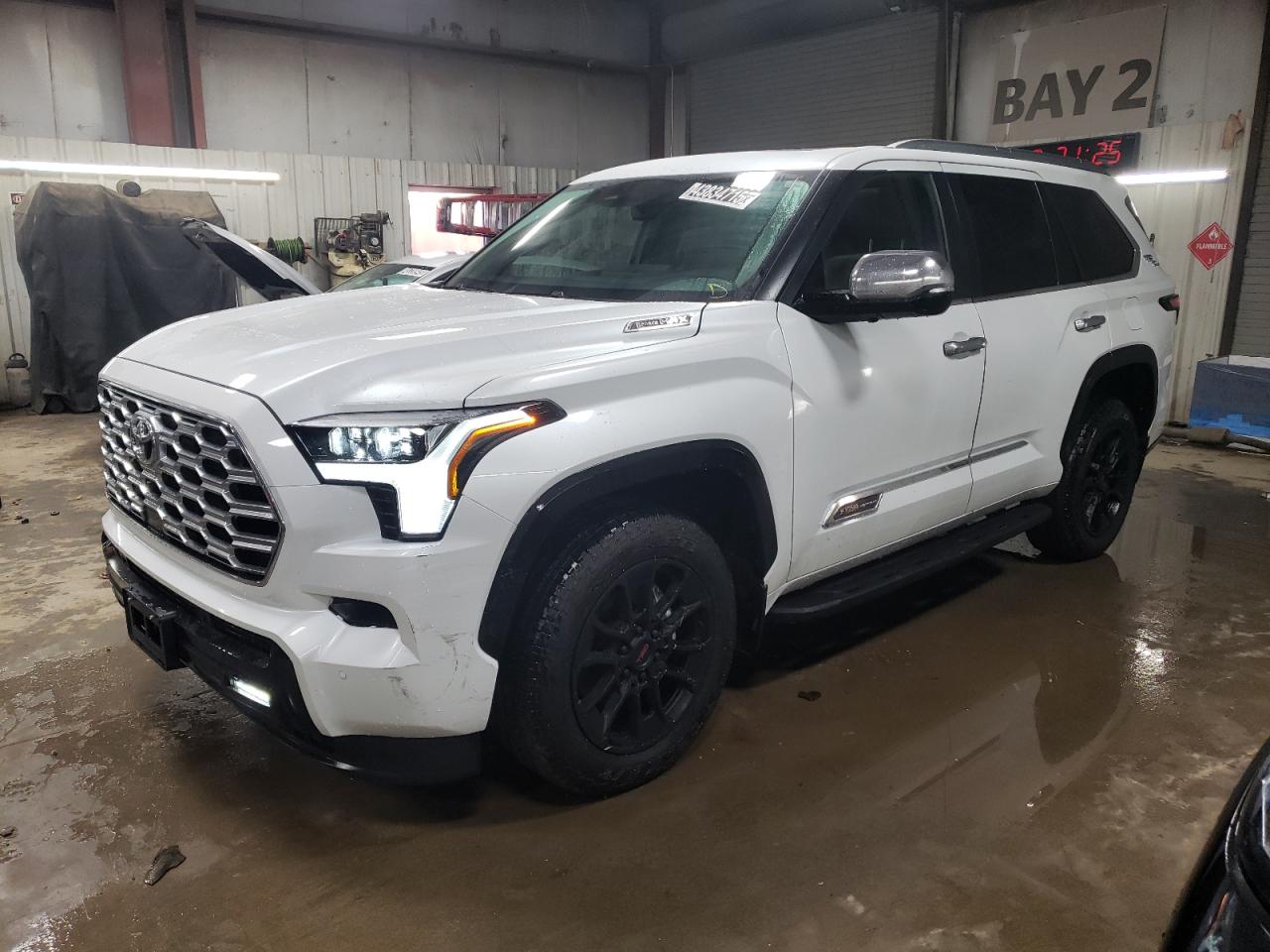 TOYOTA SEQUOIA SR 2025