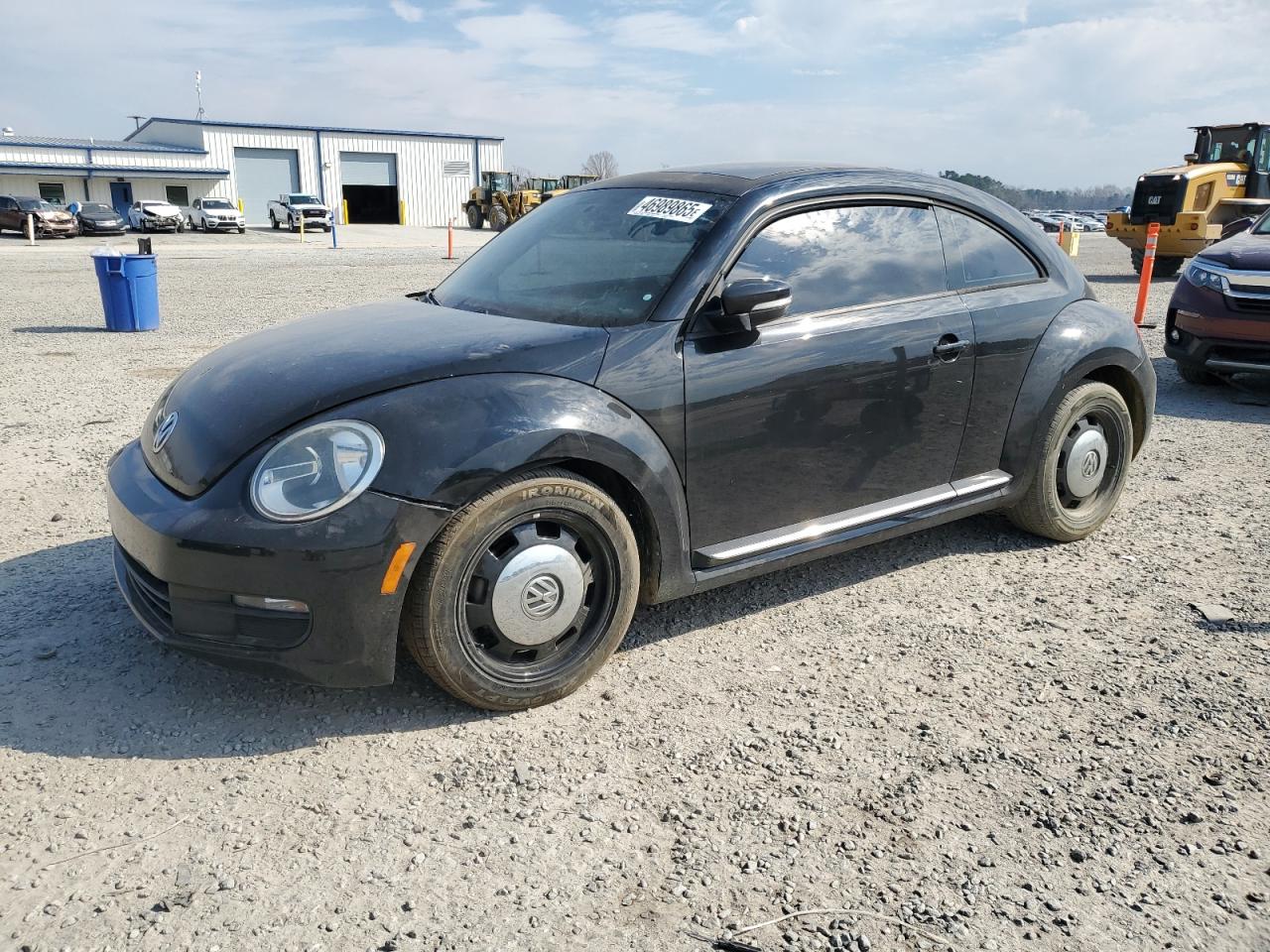 VOLKSWAGEN BEETLE 2013