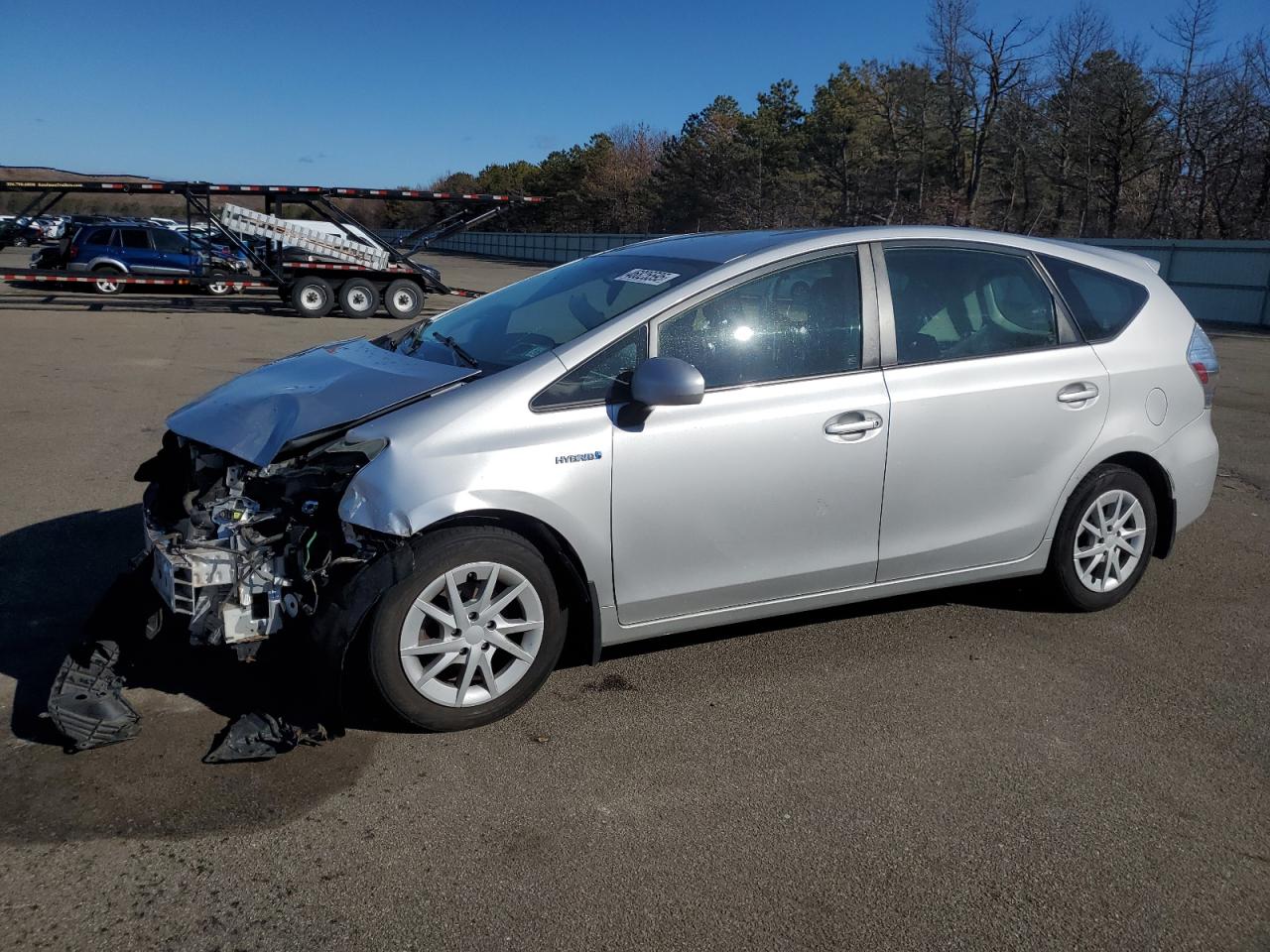 TOYOTA PRIUS V 2012
