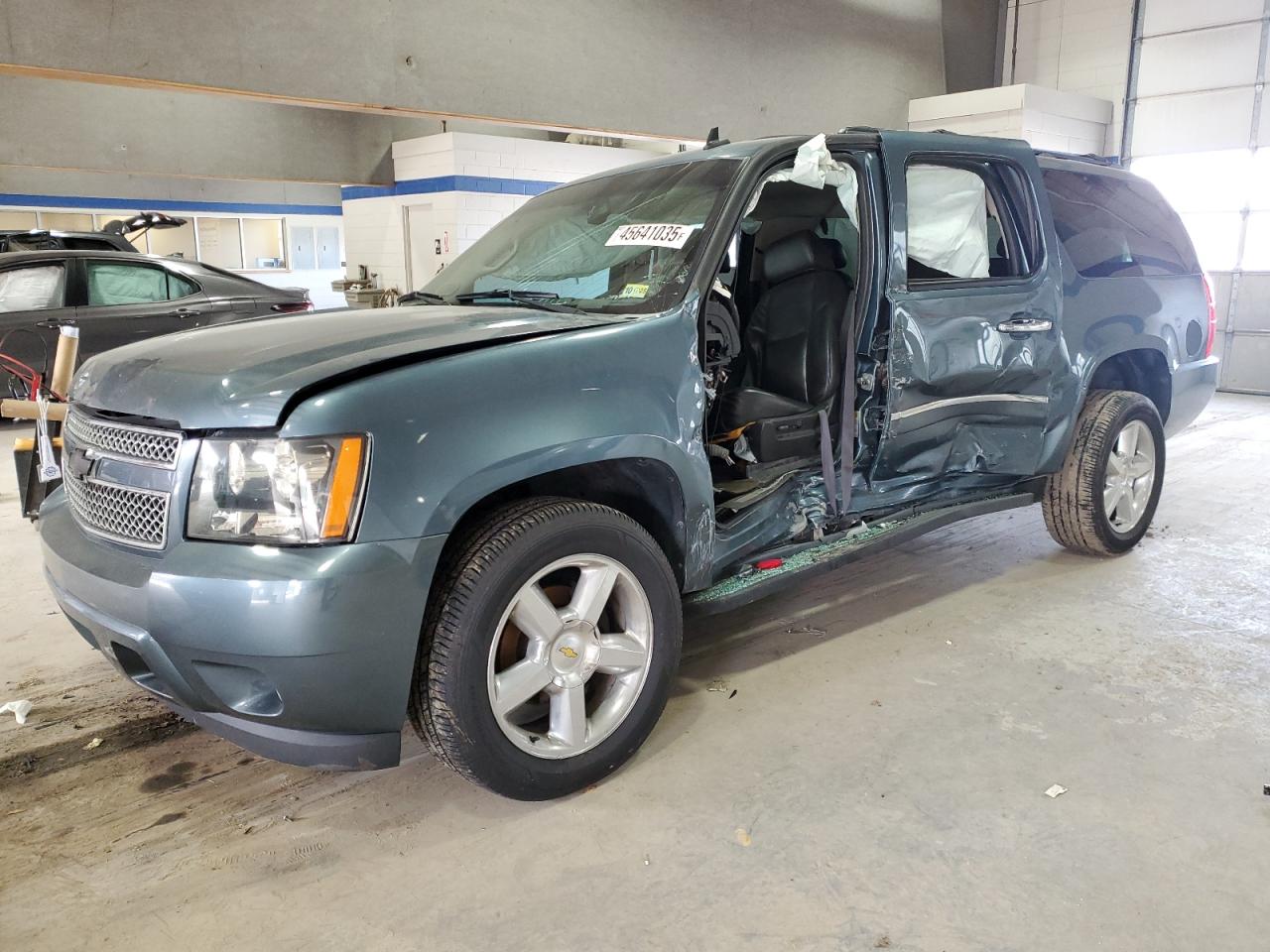 CHEVROLET SUBURBAN K 2009