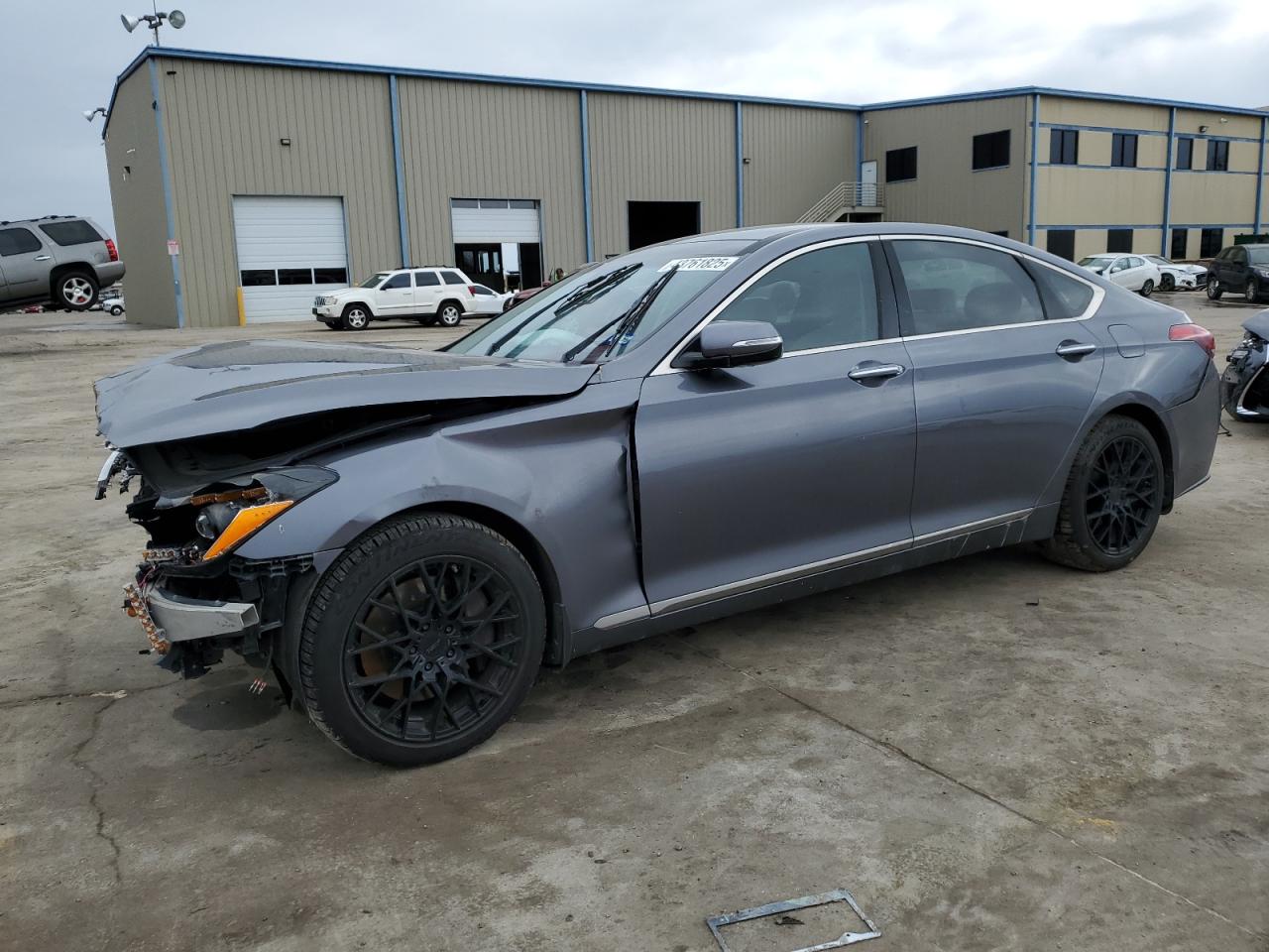 HYUNDAI GENESIS 3. 2016
