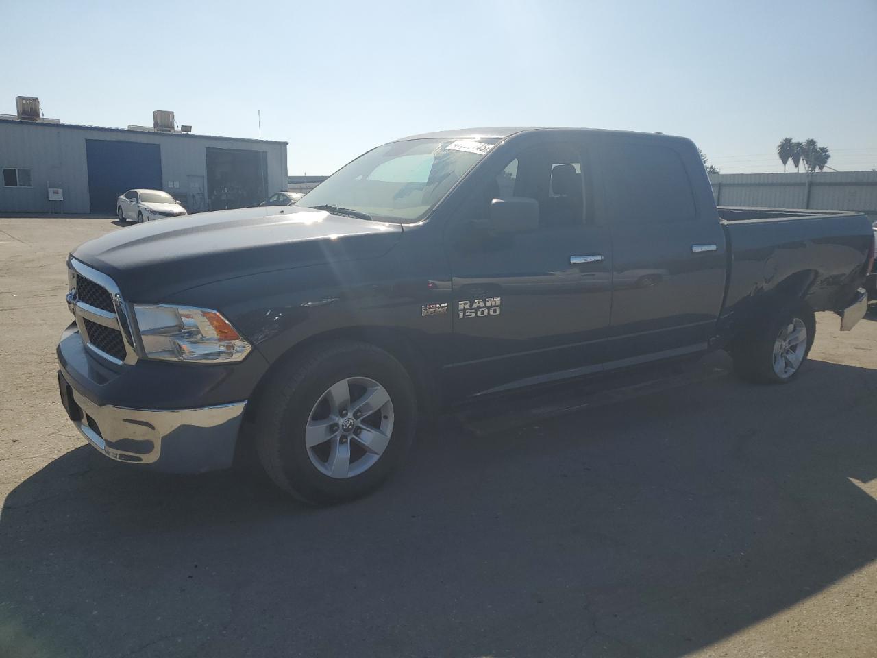 RAM 1500 SLT 2017