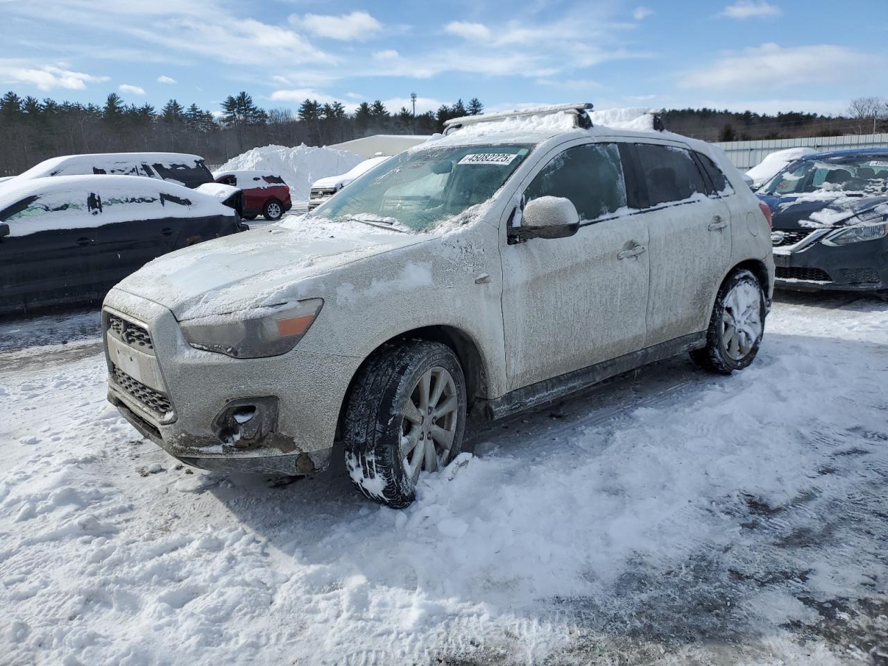 MITSUBISHI OUTLANDER 2013