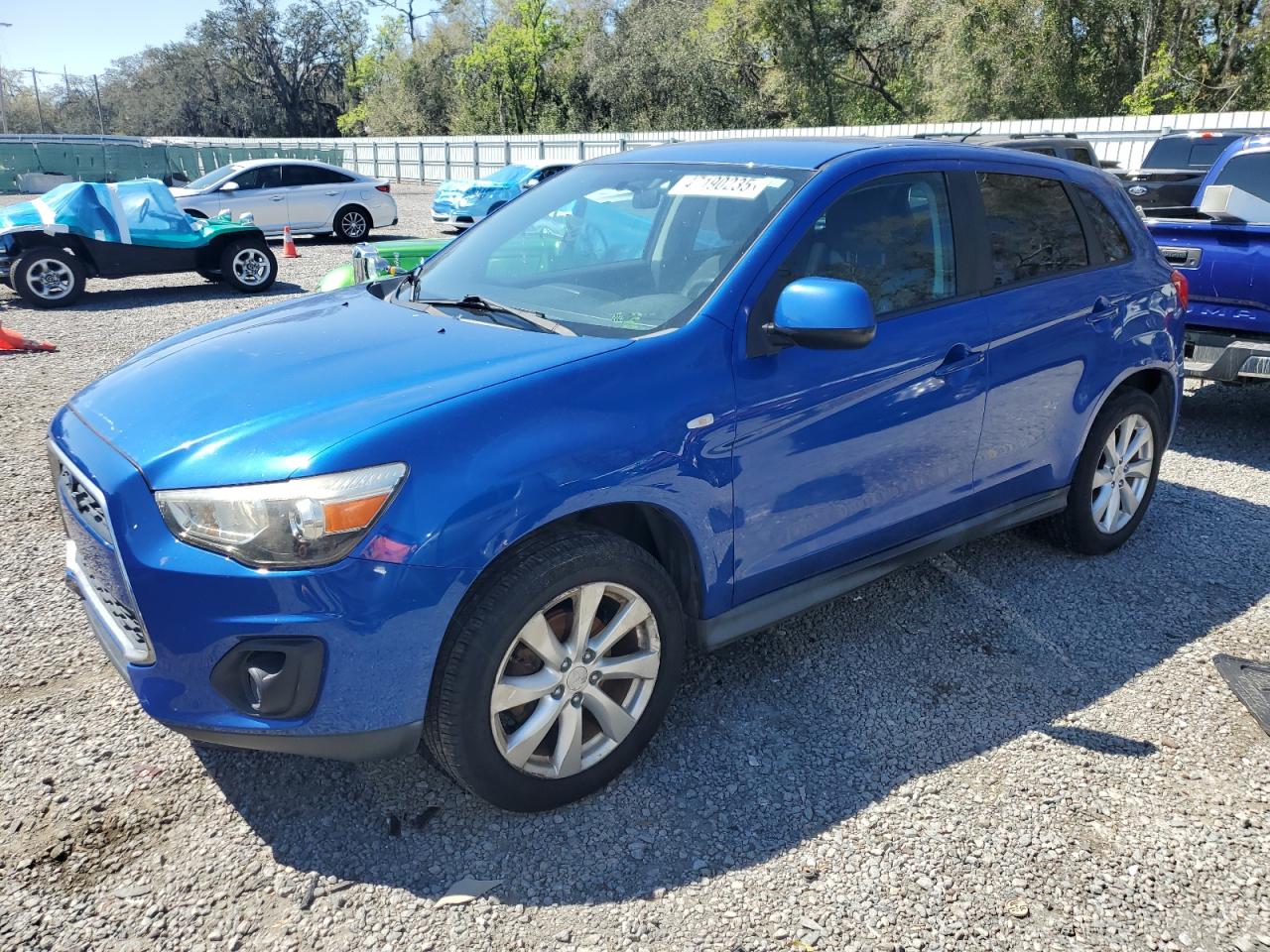 MITSUBISHI OUTLANDER 2015