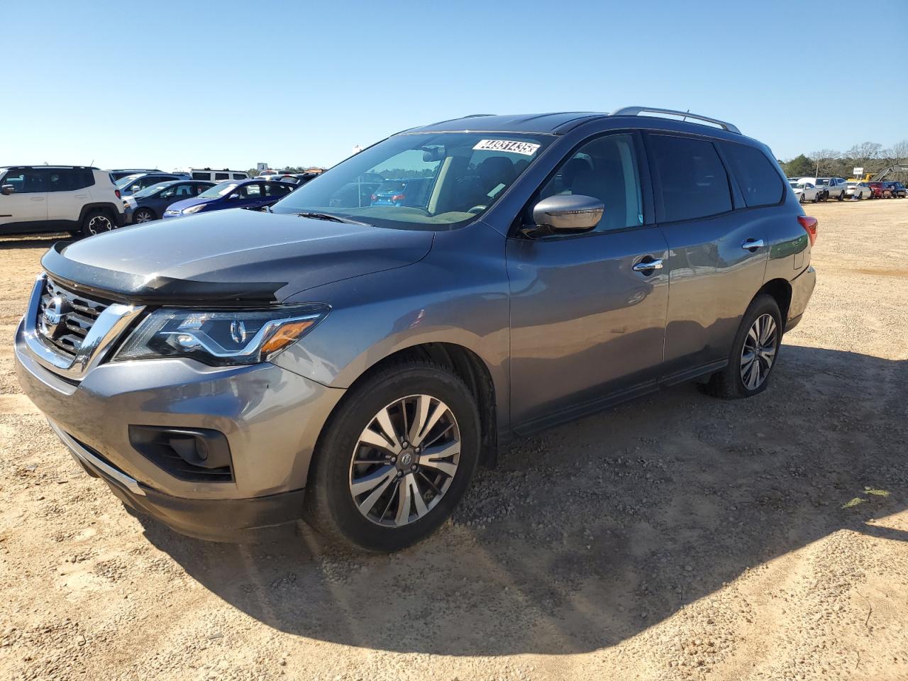 NISSAN PATHFINDER 2017