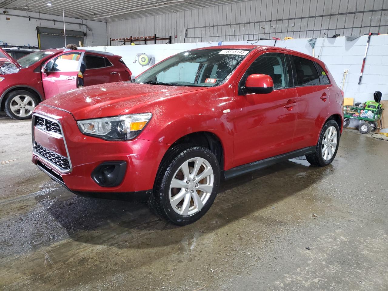 MITSUBISHI OUTLANDER 2015