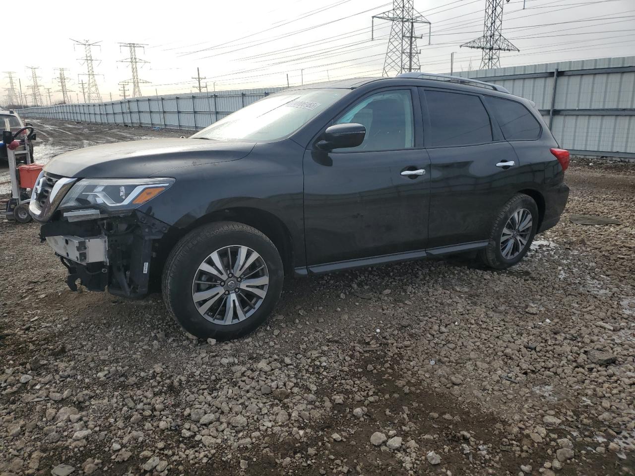 NISSAN PATHFINDER 2019