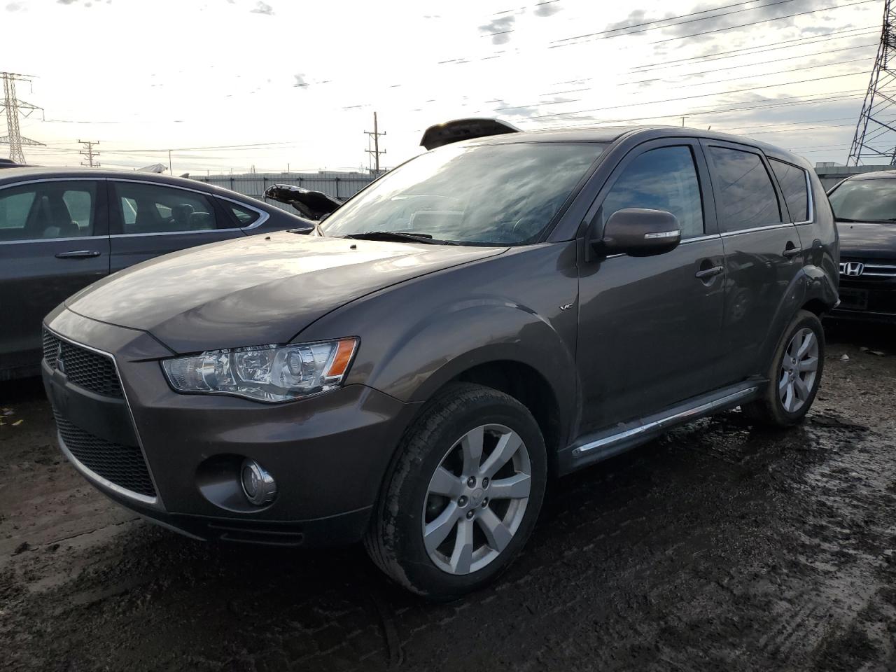 MITSUBISHI OUTLANDER 2012