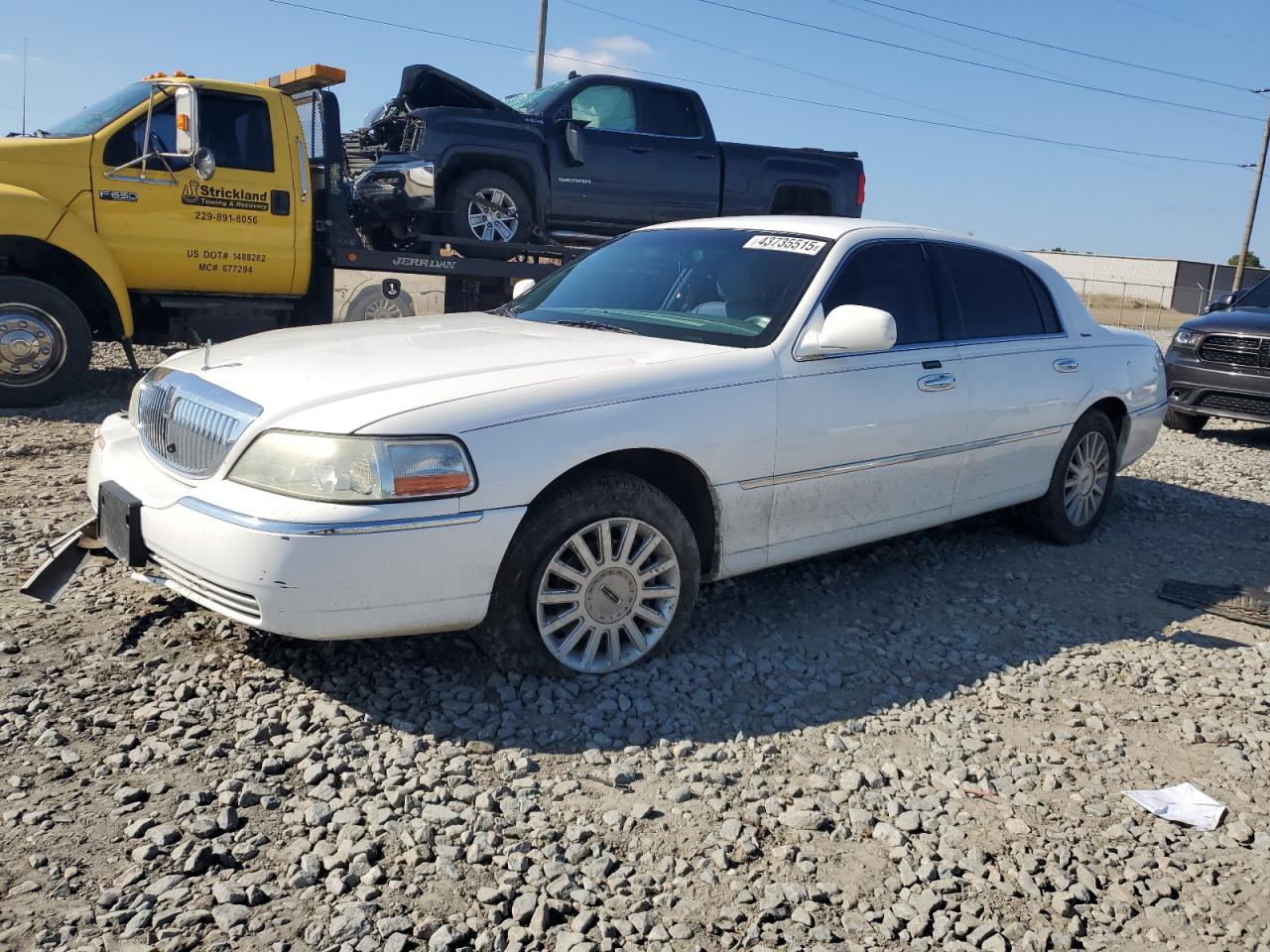 LINCOLN TOWN CAR S 2005