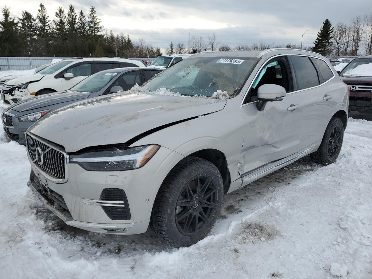 VOLVO XC60 PLUS 2023