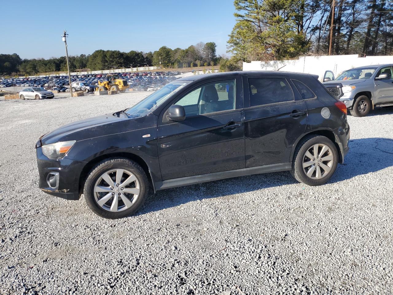 MITSUBISHI OUTLANDER 2015