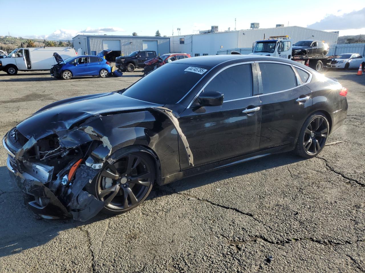 INFINITI M37 2011