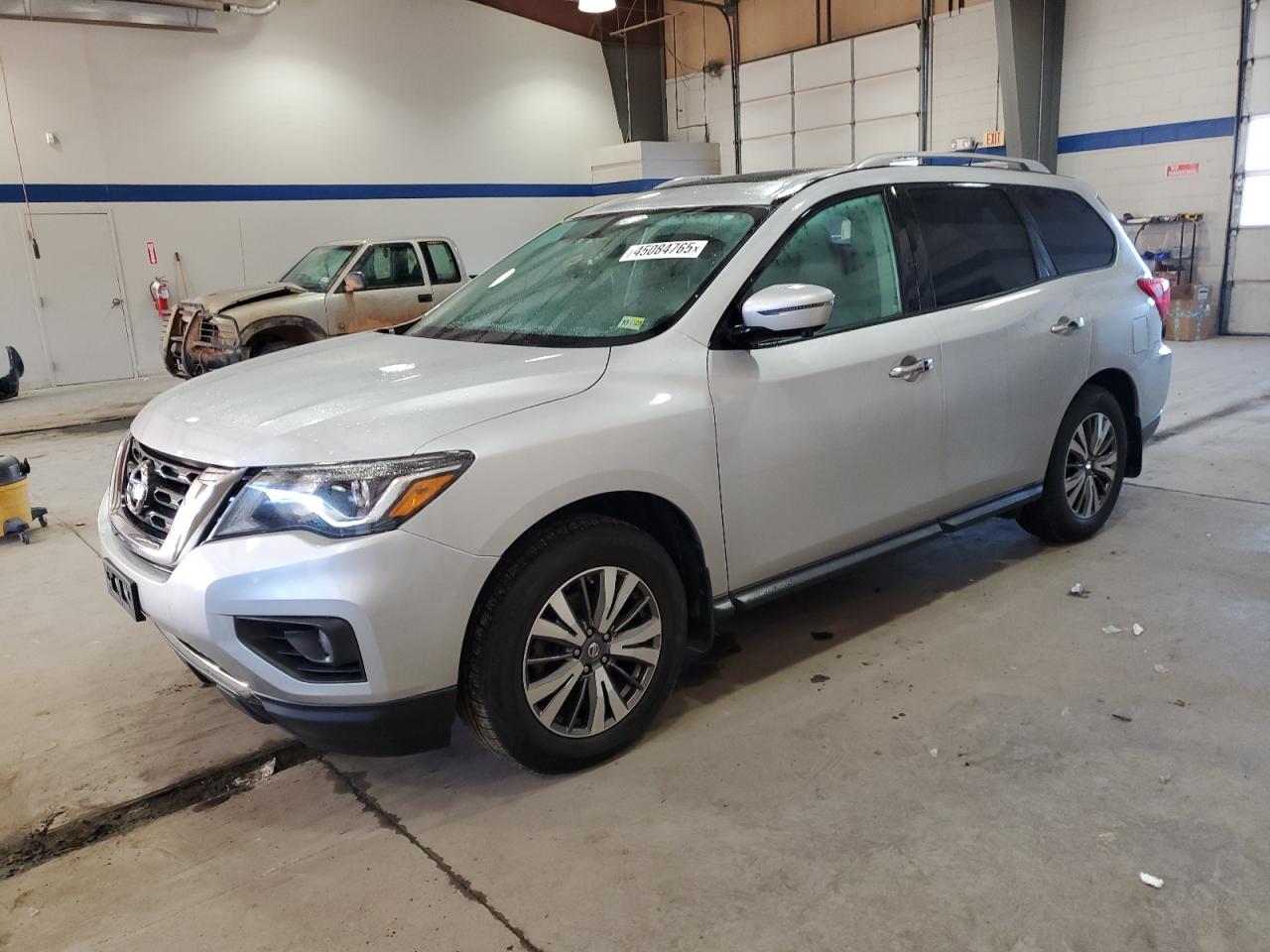 NISSAN PATHFINDER 2017