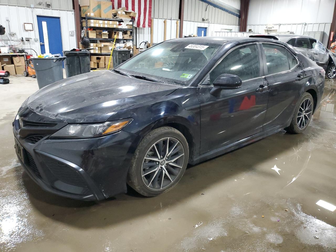 TOYOTA CAMRY SE 2021