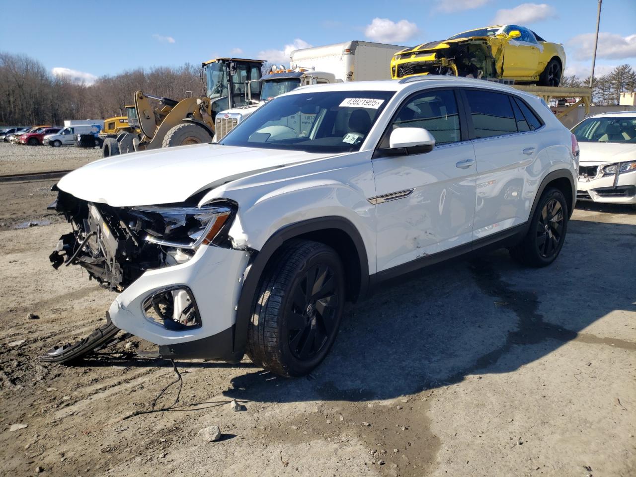 VOLKSWAGEN ATLAS CROS 2024