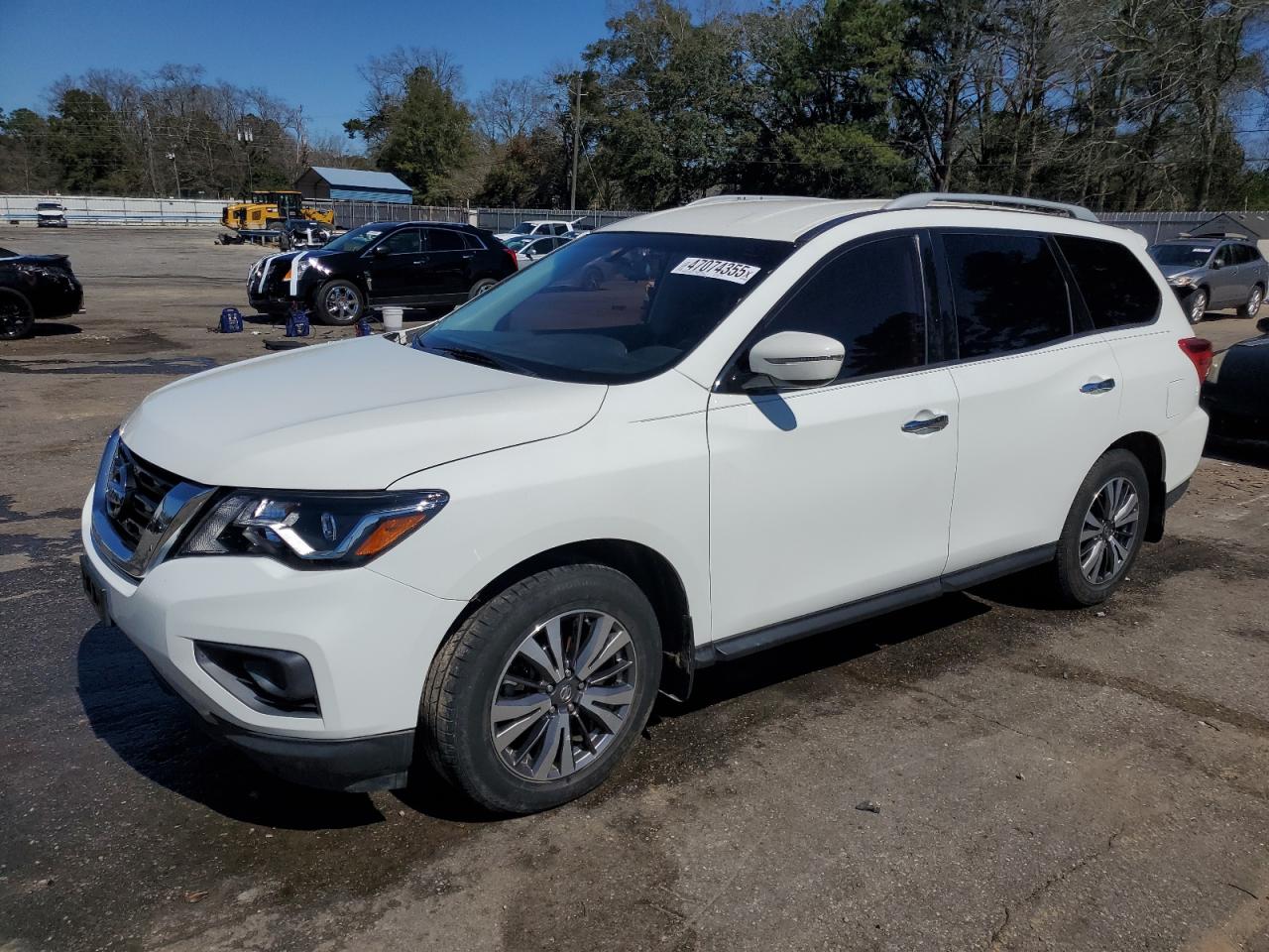 NISSAN PATHFINDER 2017