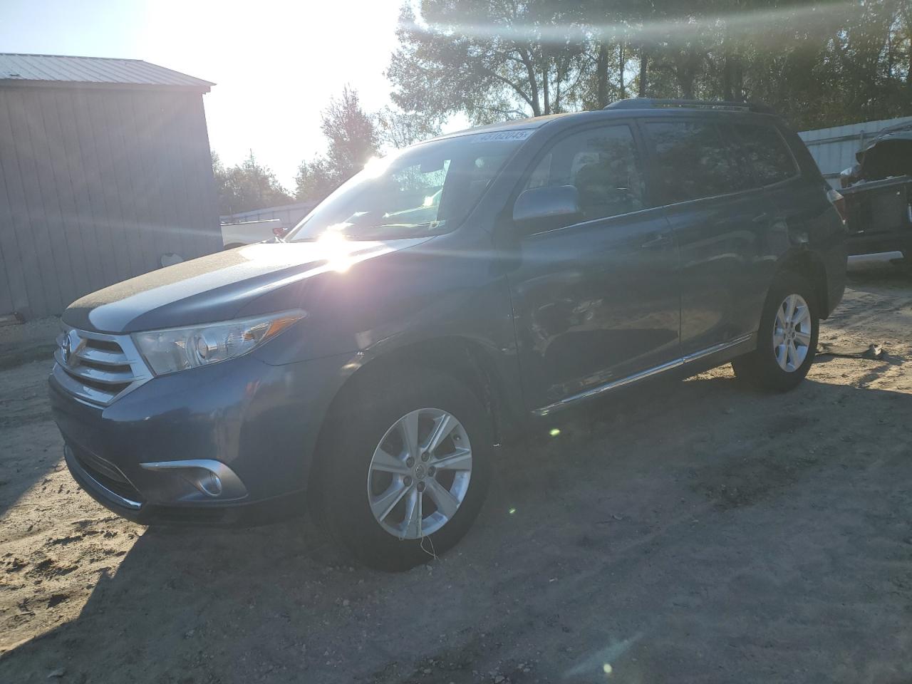 TOYOTA HIGHLANDER 2012