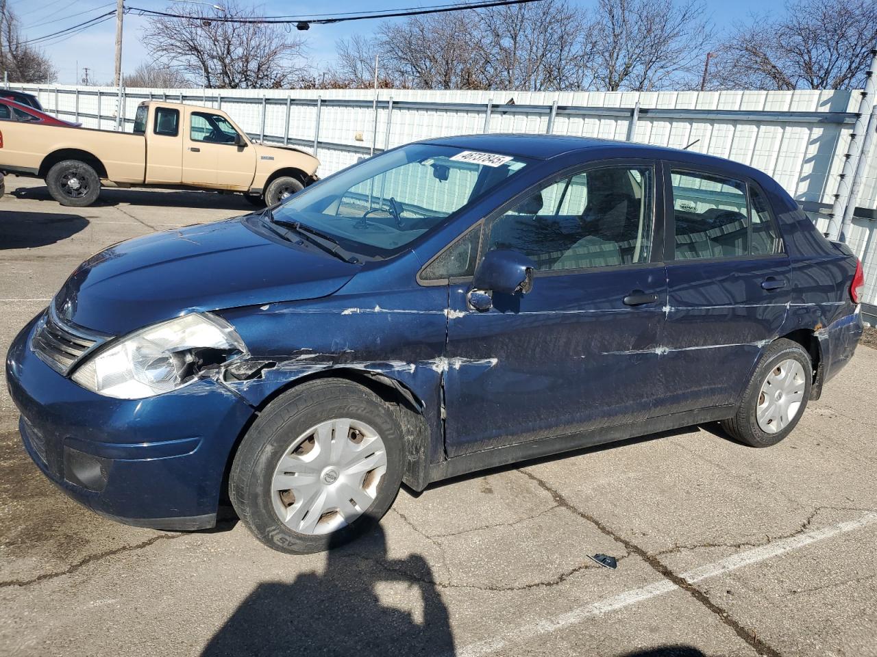 NISSAN VERSA S 2011